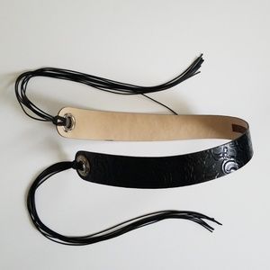 Albatros Black Tooled Leather Tie Belt, Size S